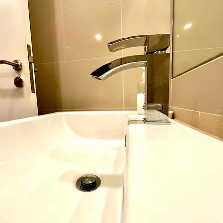 Roomy Suites @One Bukit Ceylon Kuala Lumpur Bagian luar foto