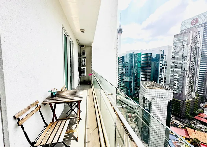 Roomy Suites @One Bukit Ceylon