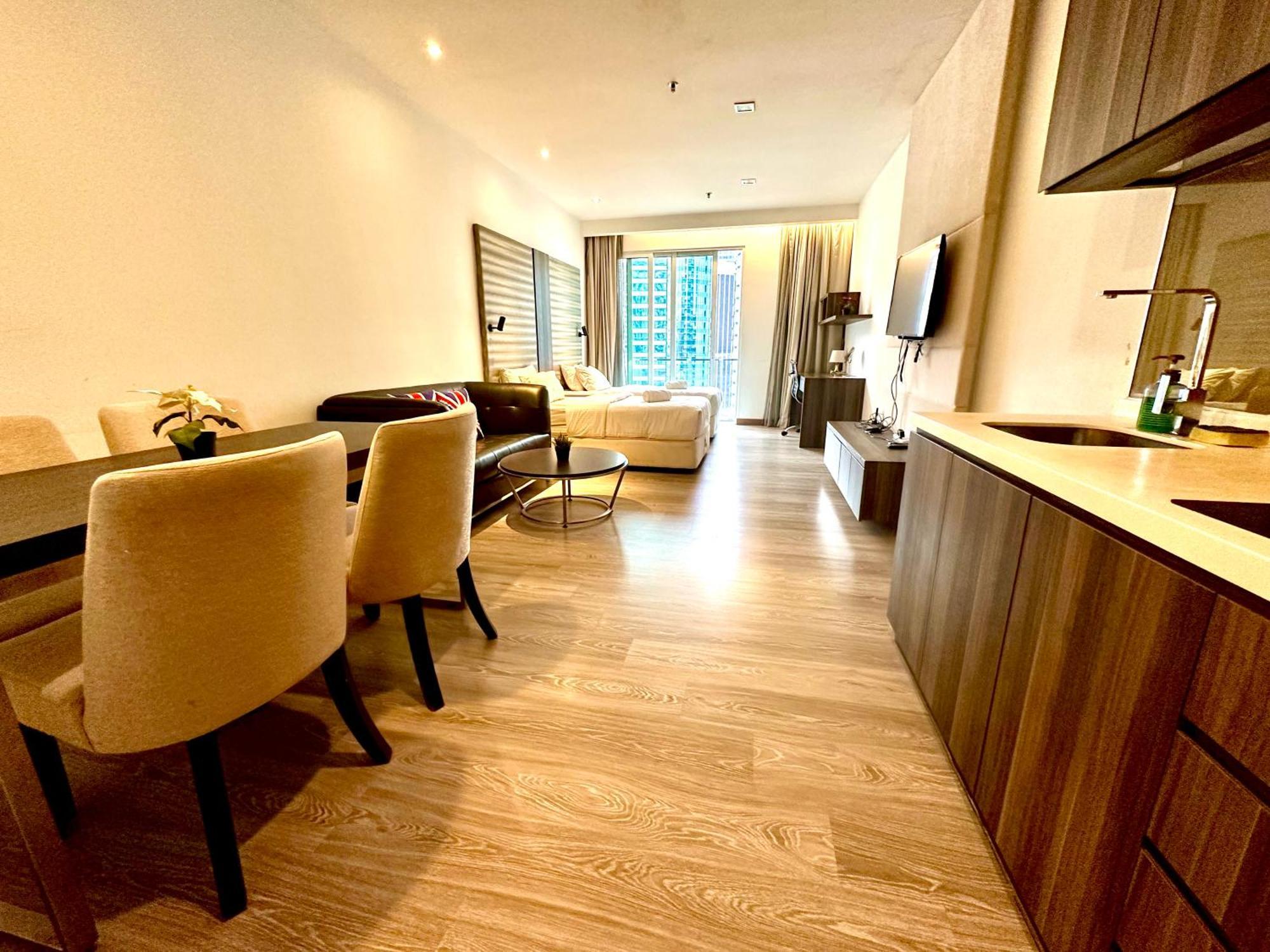 Roomy @one Bukit Ceylon Apartment Kuala Lumpur