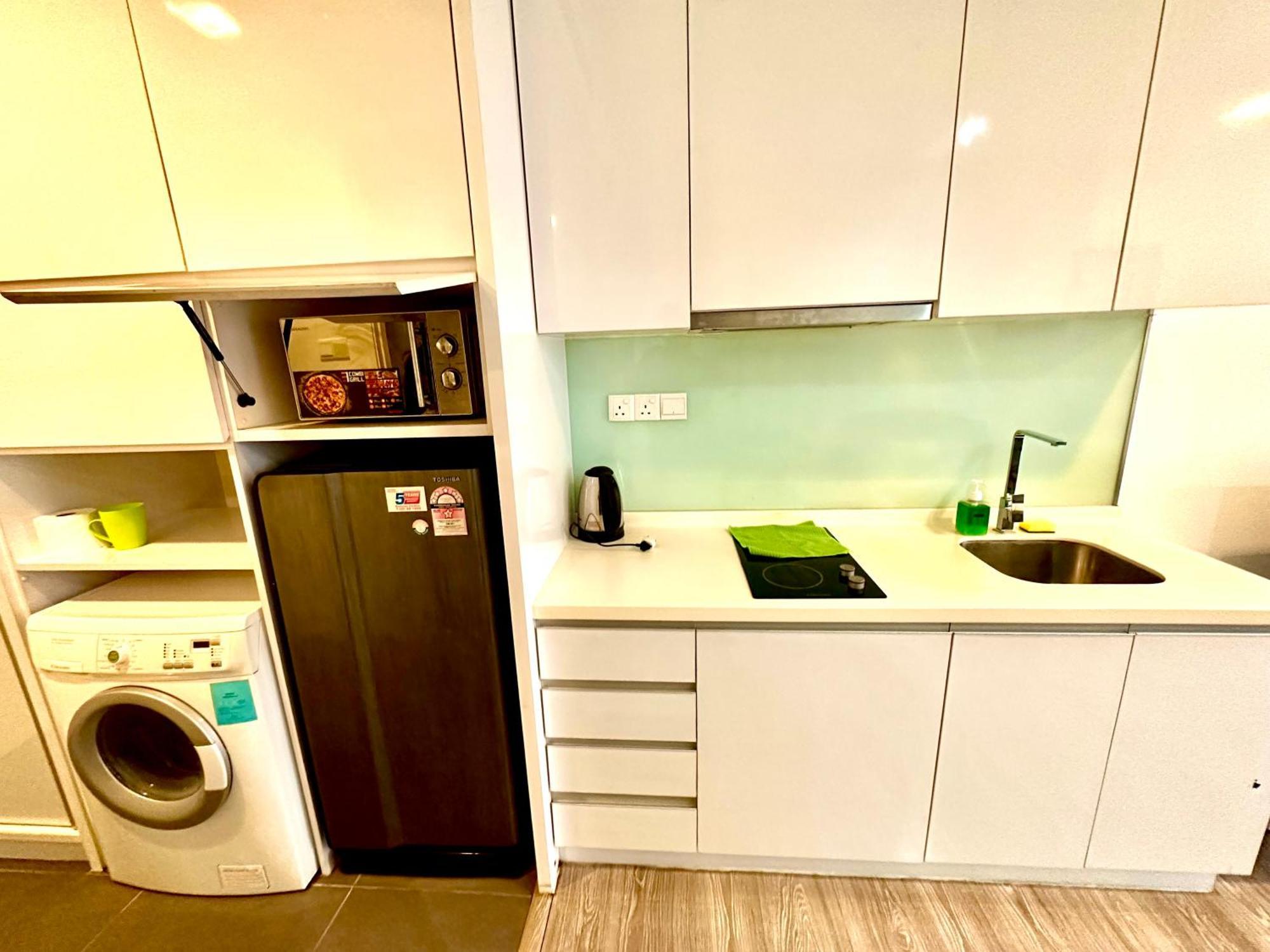 Roomy @one Bukit Ceylon *