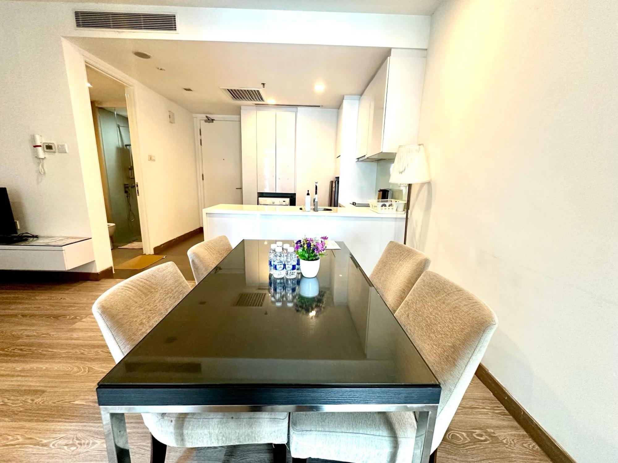 Roomy @one Bukit Ceylon *