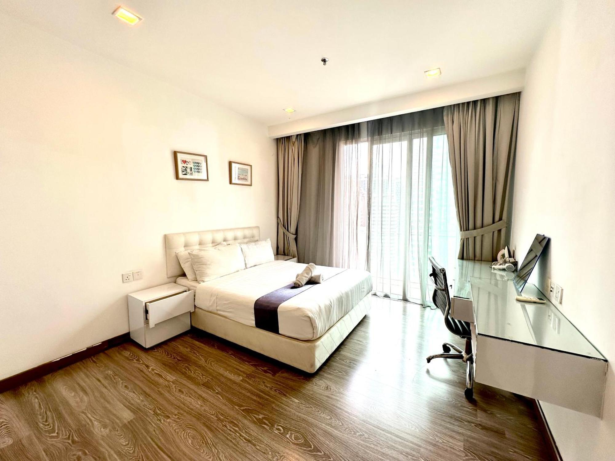 Roomy @one Bukit Ceylon Apartment