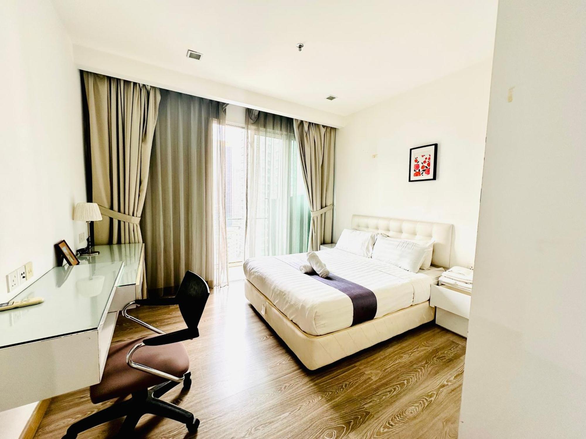 Roomy @one Bukit Ceylon Apartment *