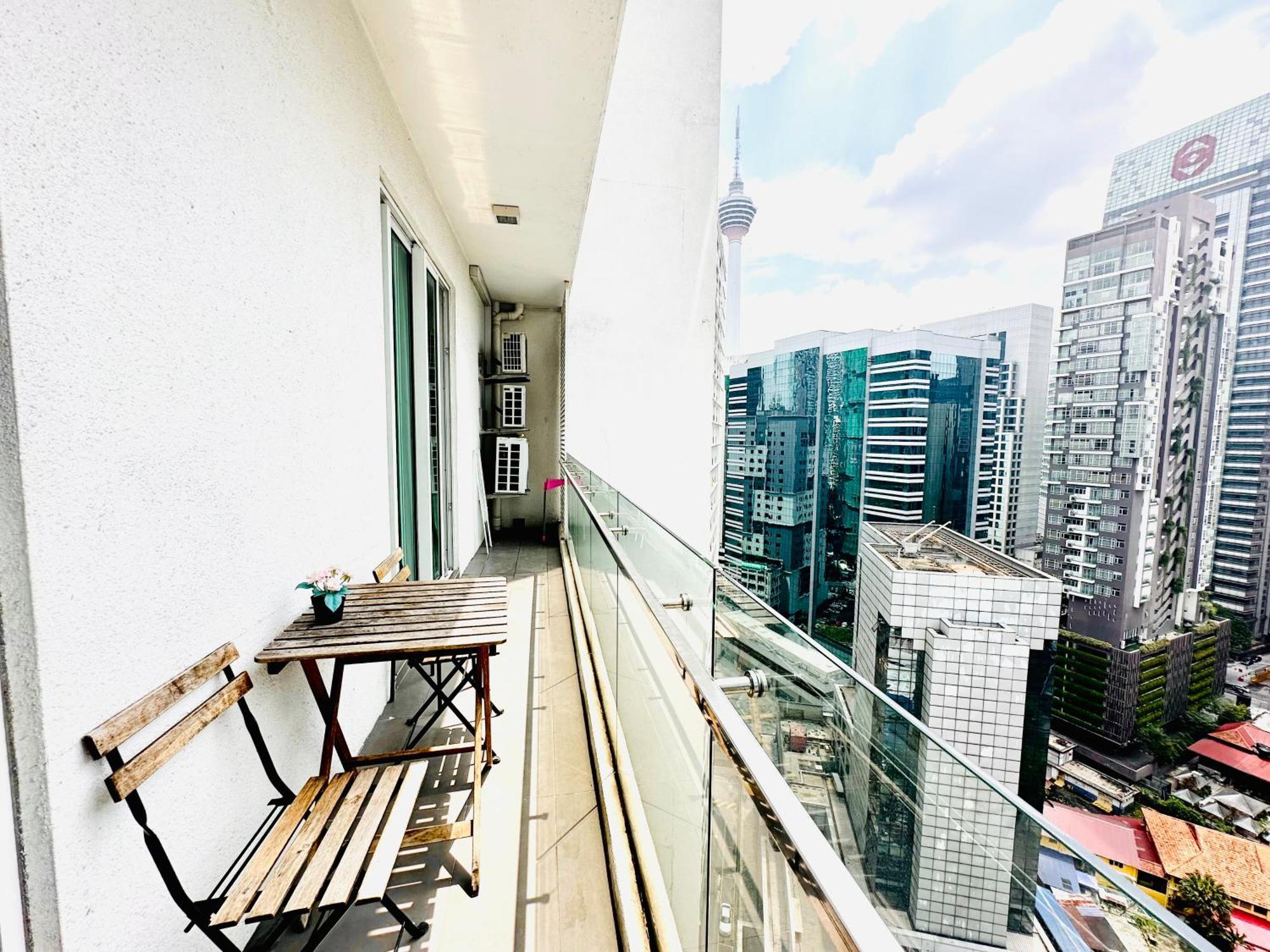 Apartment Roomy @one Bukit Ceylon *